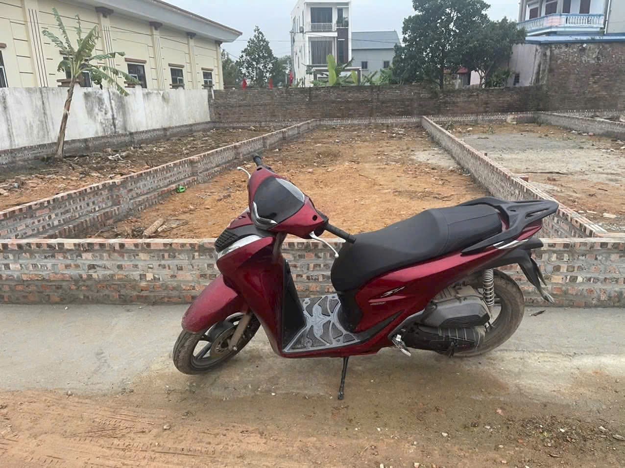 Á hậu mình phú sóc sơn