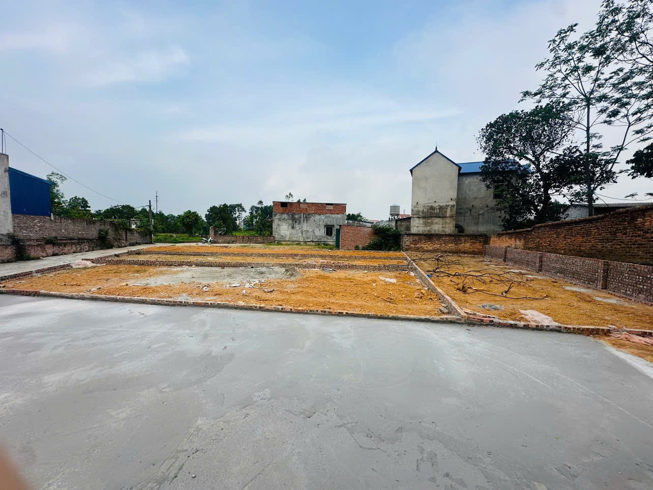 Bán đất
