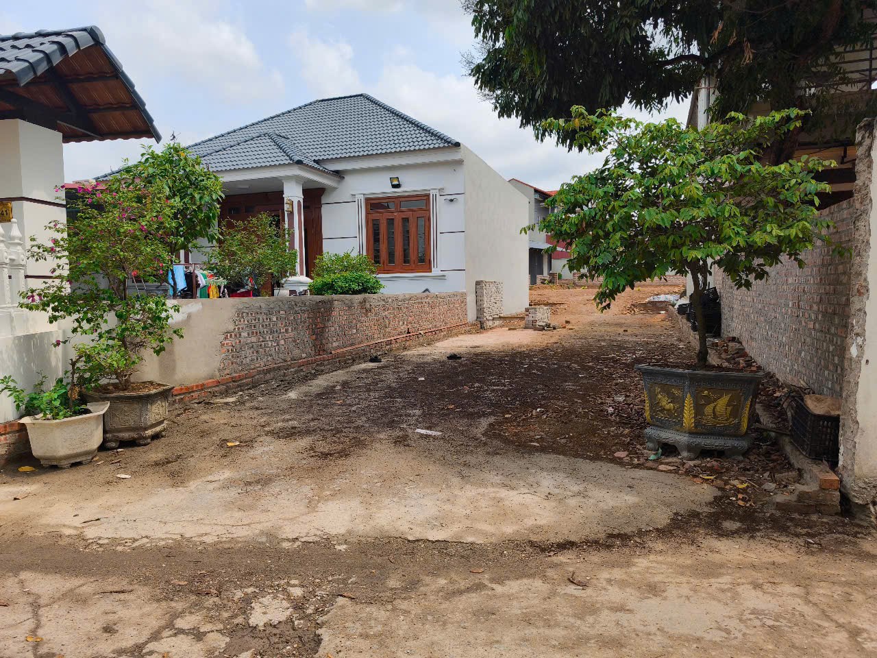 Bán đất