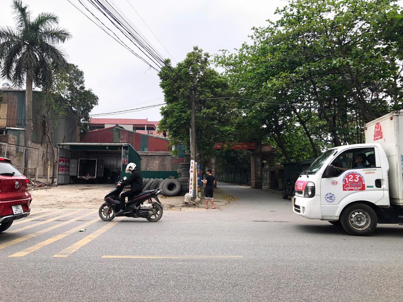 Bán đất