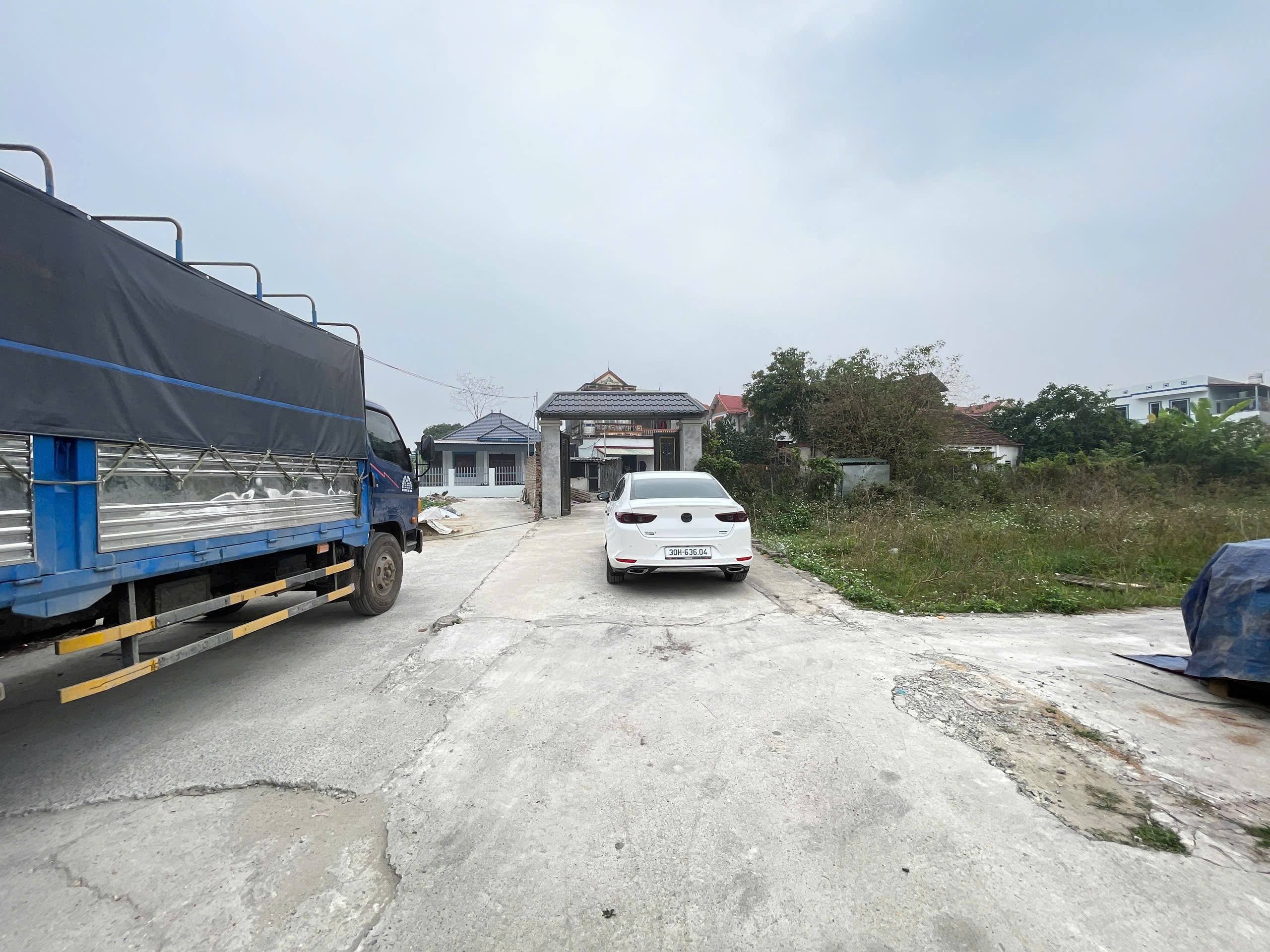 Bán đất